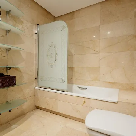 Apartment Ground Floor With Terrace And Pool In Puerto Banus,
