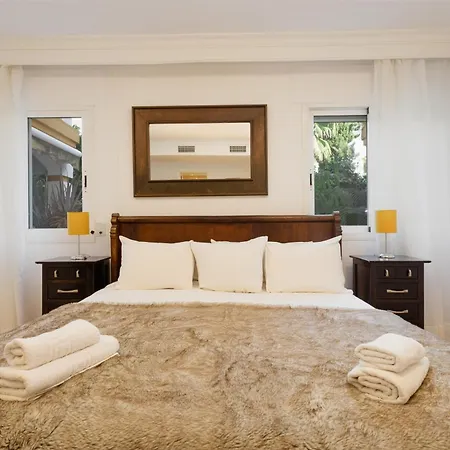 Ground Floor With Terrace And Pool In Puerto Banus, Apartment Marbella