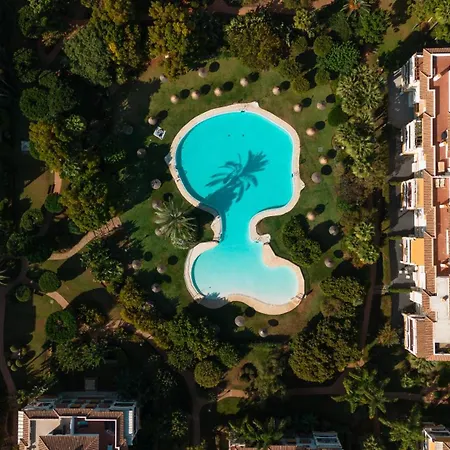 Ground Floor With Terrace And Pool In Puerto Banus, Apartment