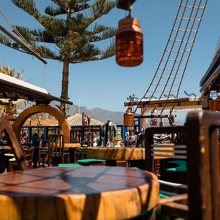 Apartment Spacious Apartment, With Private Terrace And Large Communal Pool And Tennis Courts, In Puerto Banus Marbella