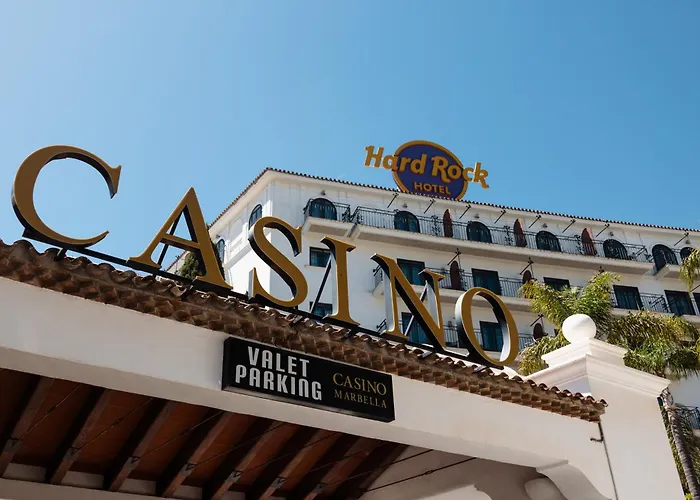 Spacious Apartment, With Private Terrace And Large Communal Pool And Tennis Courts, In Puerto Banus *