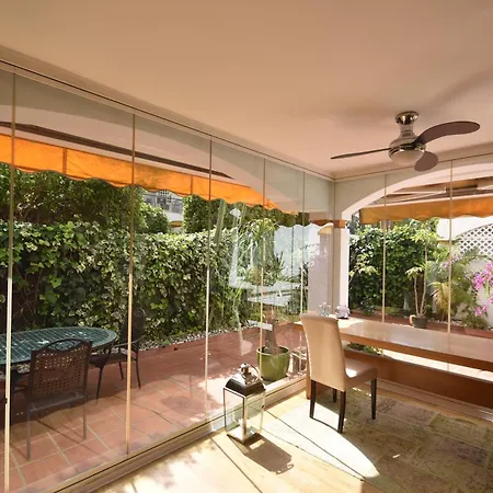 Spacious Apartment, With Private Terrace And Large Communal Pool And Tennis Courts, In Puerto Banus * Marbella