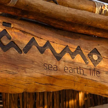 Spacious Apartment, With Private Terrace And Large Communal Pool And Tennis Courts, In Puerto Banus Lejlighed Marbella